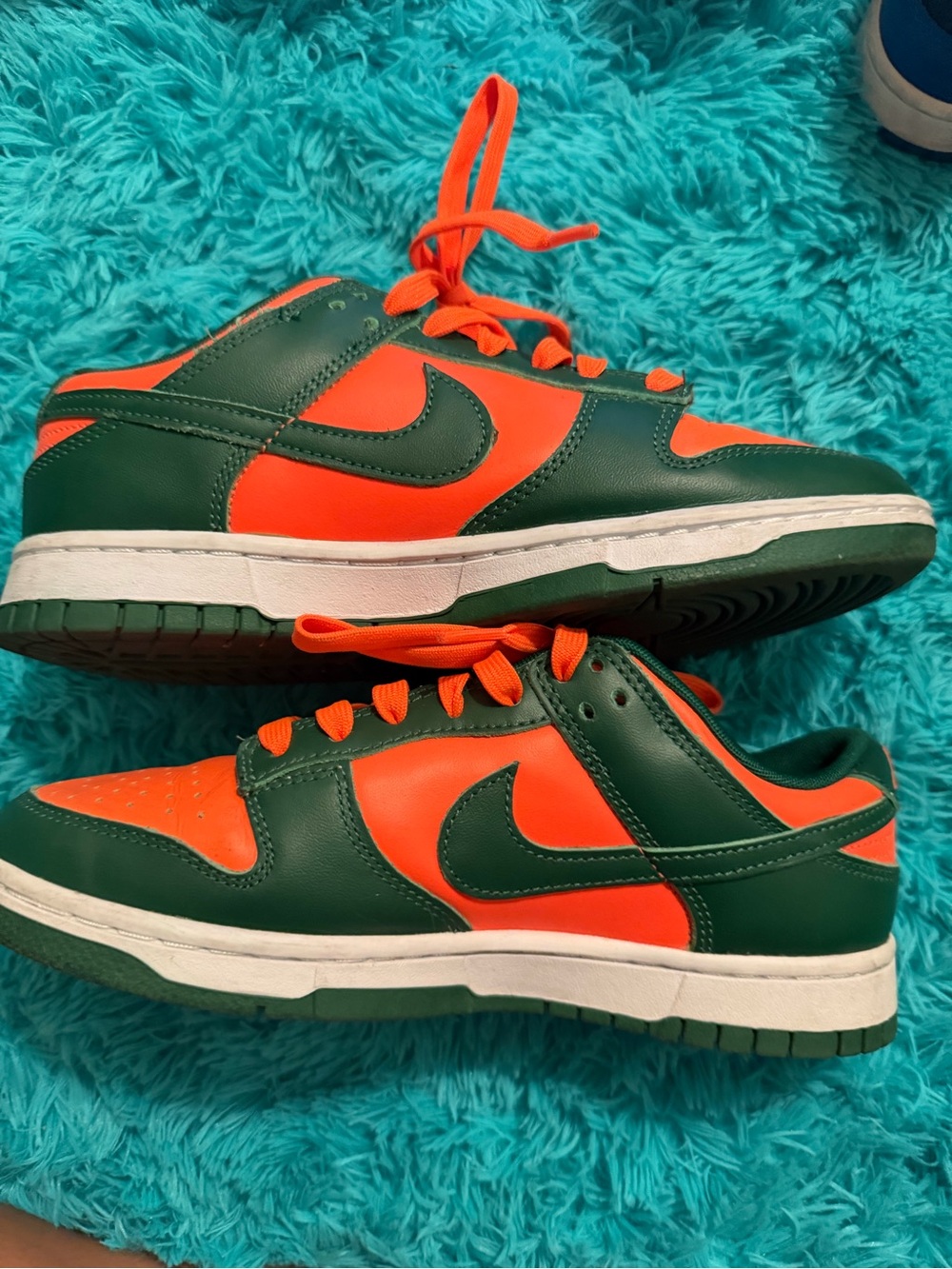 Nike Kids Low-Top Sneakers in Bright Orange and Forest Green